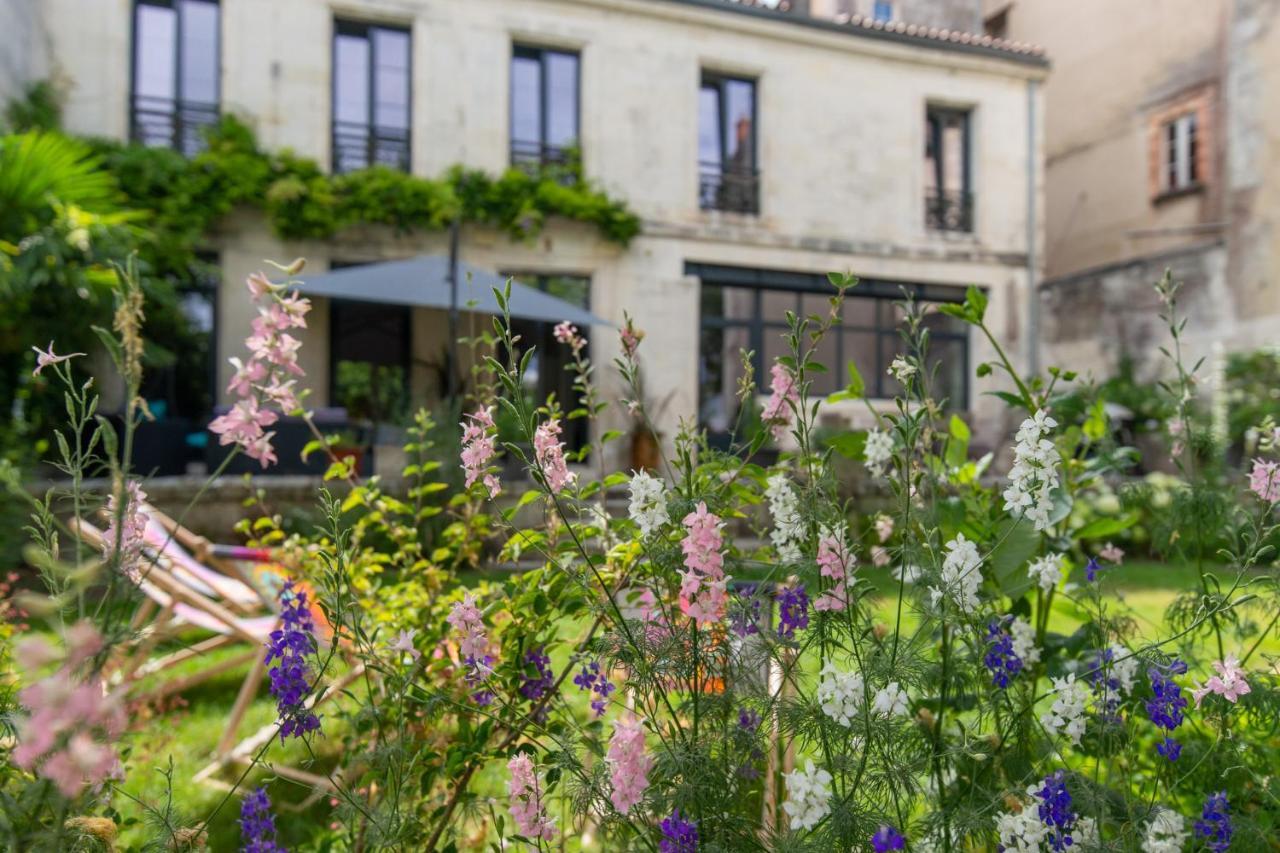 Escale Rochelaise, Gite Urbain Avec Spa Bain Nordique Et Sauna Tonneau La Rochelle  Exterior photo